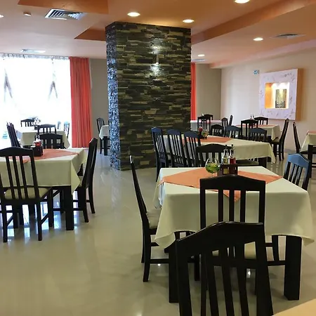 Obzor City Hotel ابزور